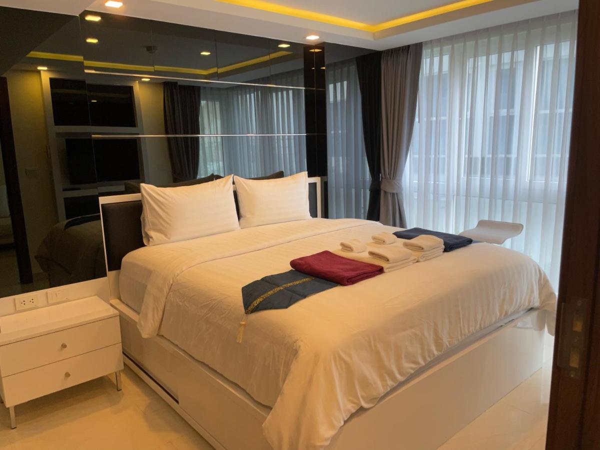 Luxury Business Suits In Grand Avenue By Pattaya City Estates Exterior foto