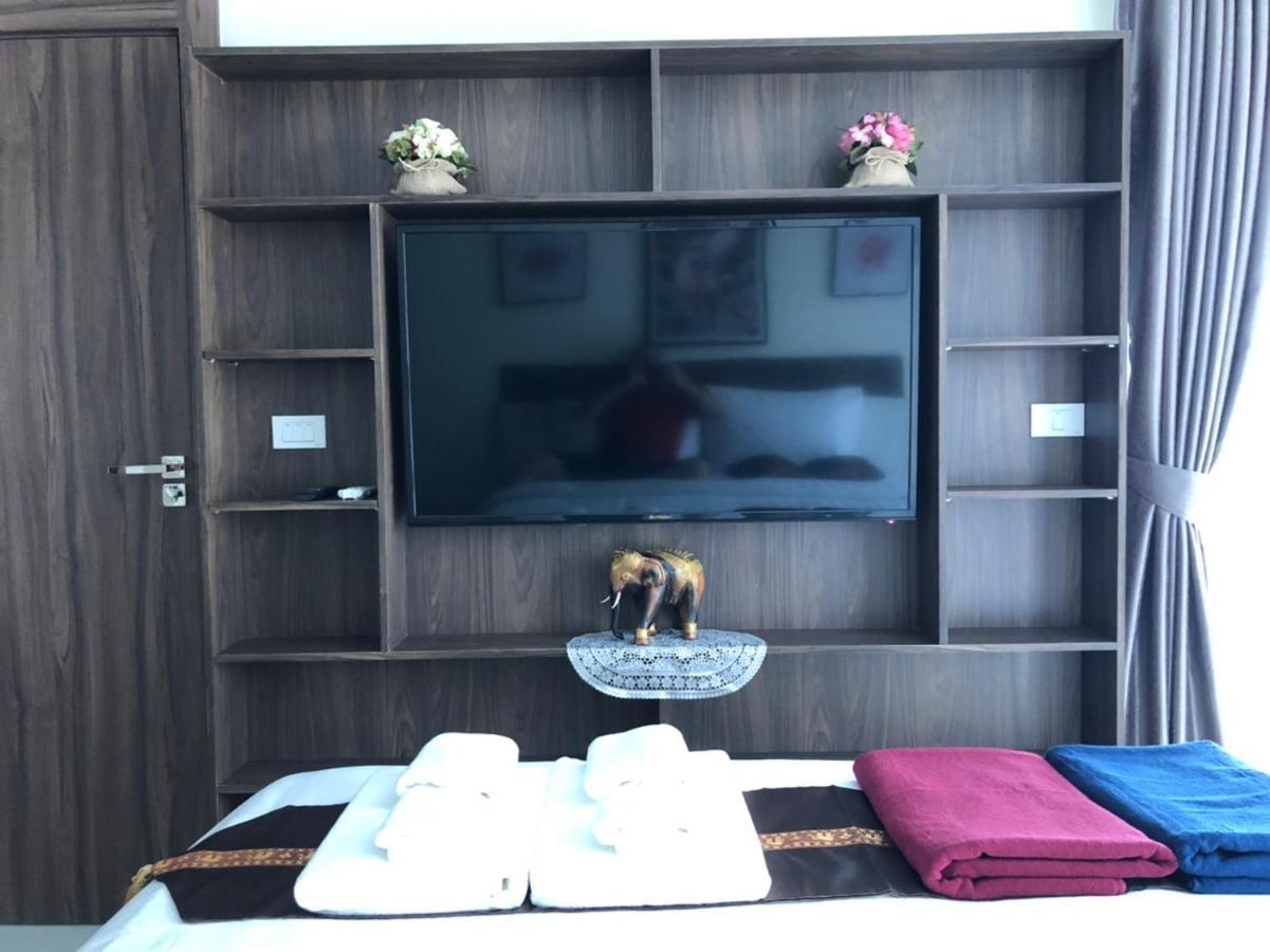 Luxury Business Suits In Grand Avenue By Pattaya City Estates Exterior foto