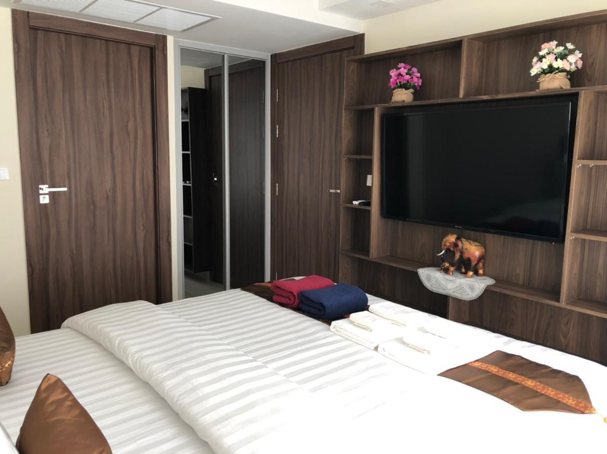 Luxury Business Suits In Grand Avenue By Pattaya City Estates Exterior foto